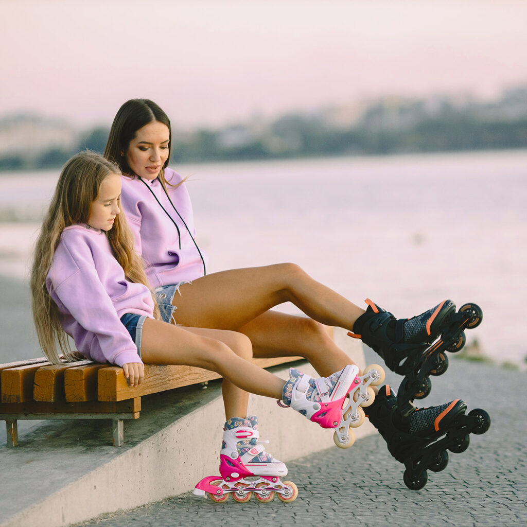Patinar es una forma divertida de ejercitarte sin sentir que haces una rutina pesada
